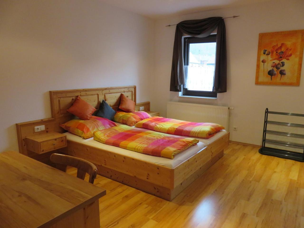 Fraenkischer Hof Zeitlofs Luaran gambar